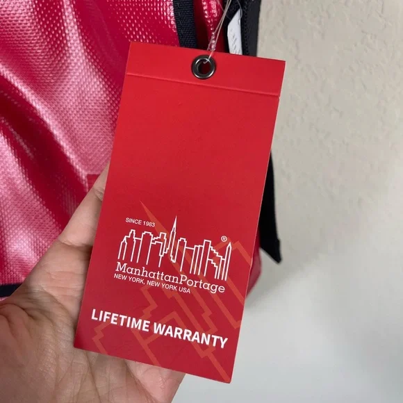 FP Movement x Manhattan Portage Vinyl Vintage Messenger Bag Red NWT - Picture 6 of 10